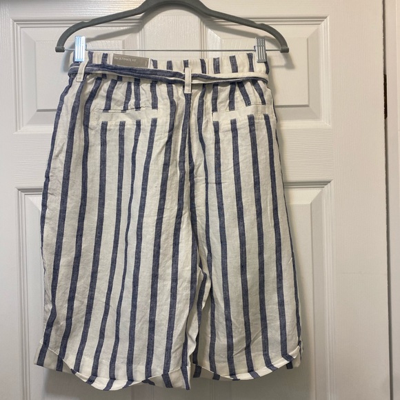 NWT Chicos Shorts - Picture 2 of 3
